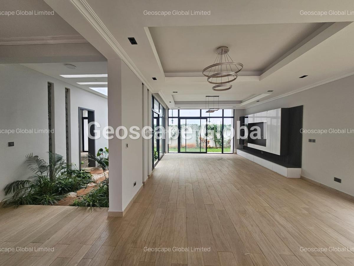 5 Bed Townhouse with En Suite in Lavington - 9
