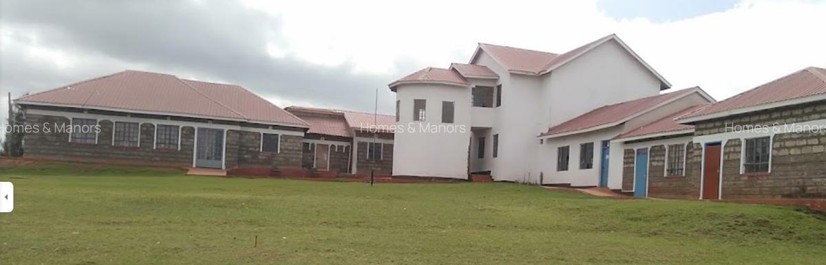 Furnished 10,226.05 ft² Commercial Property with Parking at Meru-Nanyuki Road - 12