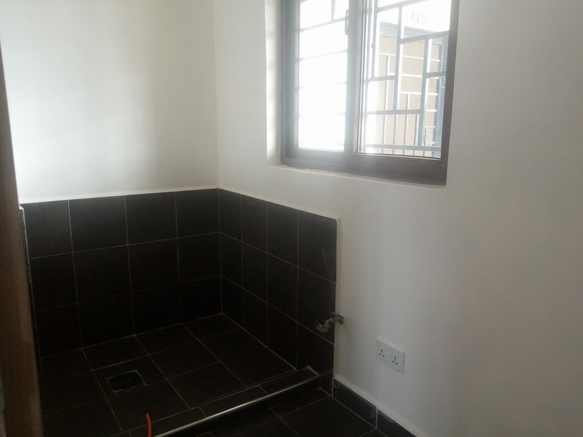 3 Bed Apartment with En Suite in Westlands Area - 19