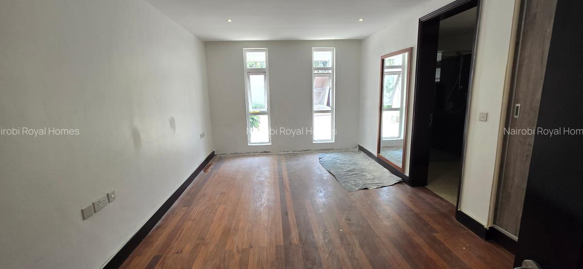 5 Bed House with En Suite at Runda Road - 3