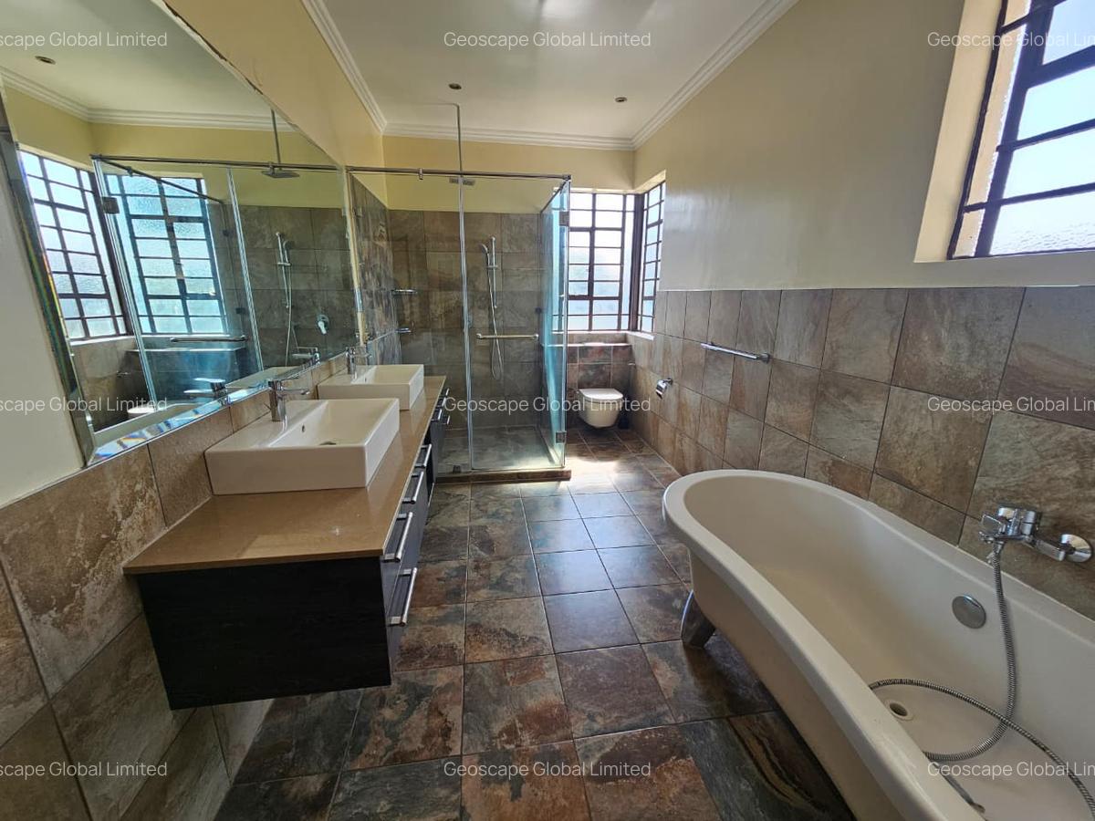 5 Bed Villa with En Suite in Lower Kabete - 4