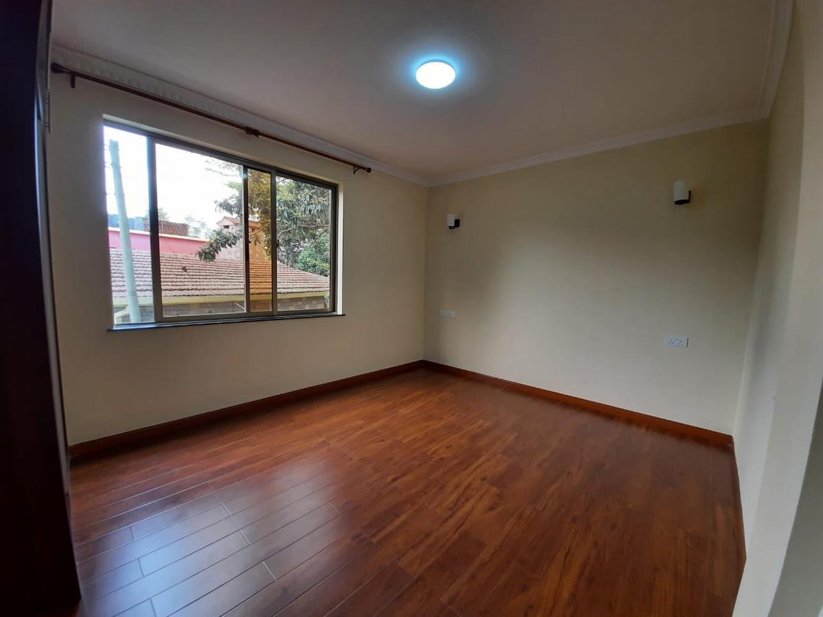 5 Bed Villa with En Suite in Lavington - 8