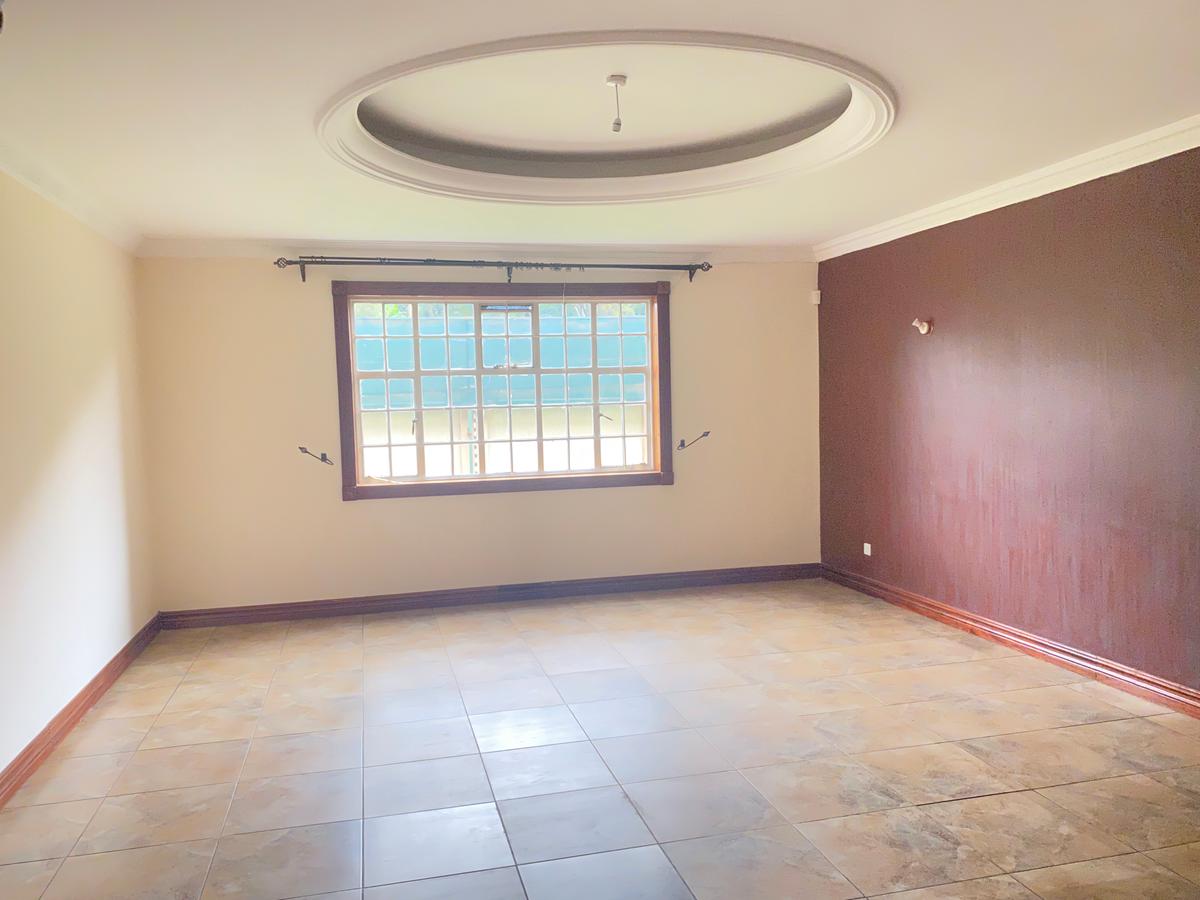 4 Bed Townhouse with En Suite in Lavington - 5