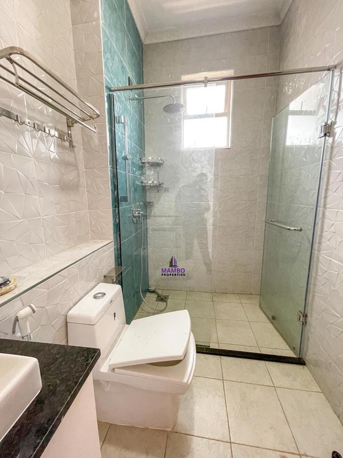 4 Bed Apartment with En Suite at General Mathenge - 15