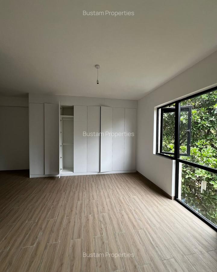 3 Bed Apartment with En Suite in Lavington - 9