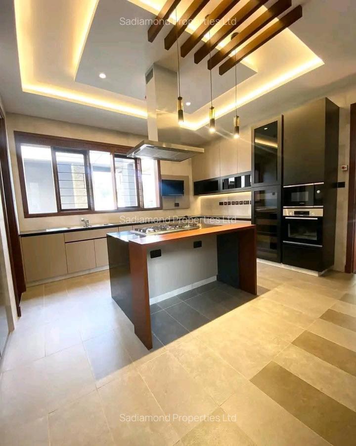 4 Bed House with Swimming Pool in Runda - 12