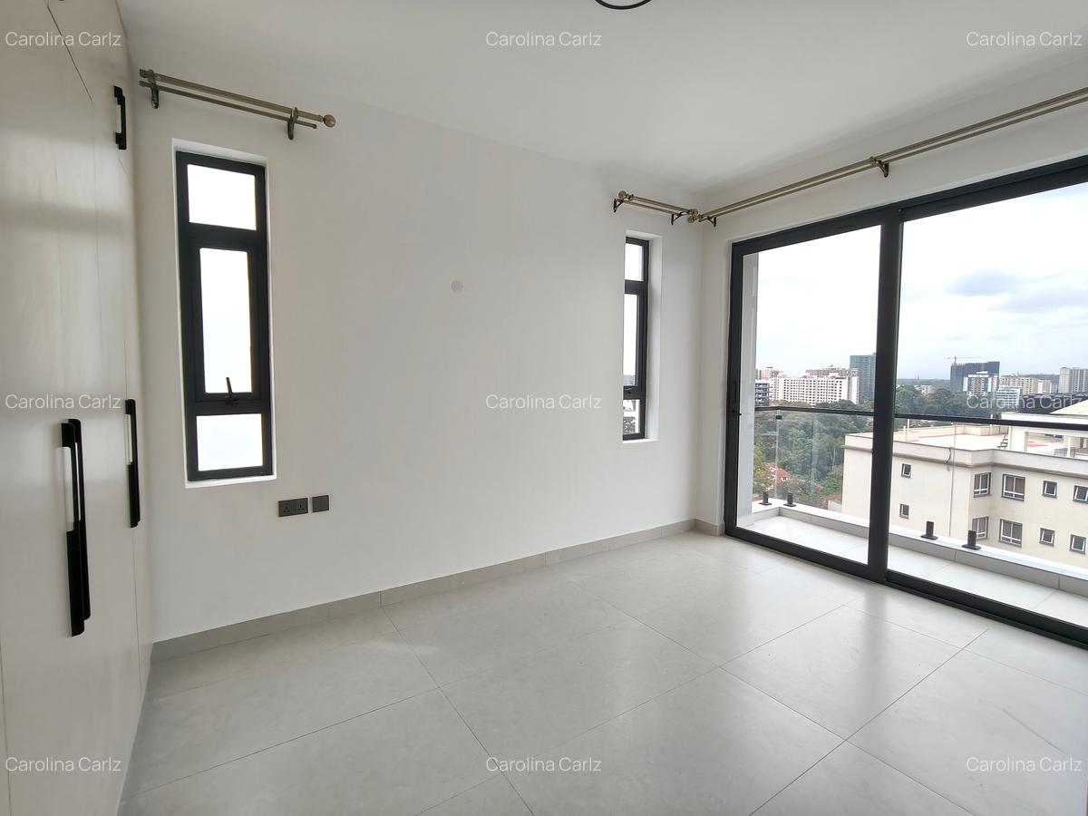 2 Bed Apartment with En Suite at Brookside Drive - 10