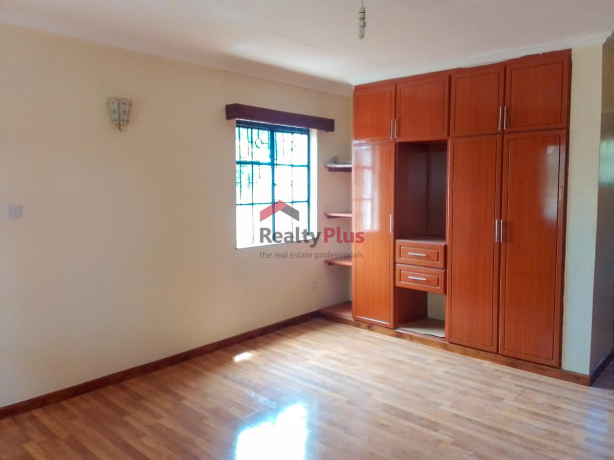 4 Bed House with En Suite in Kyuna - 5