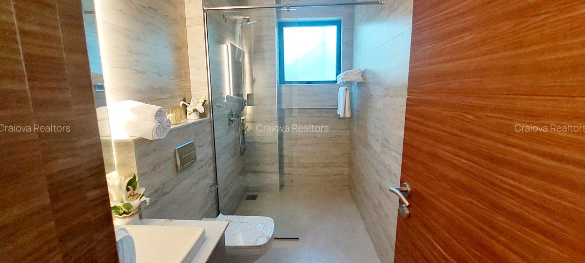 1 Bed Apartment with En Suite at Riverside Drive - 15