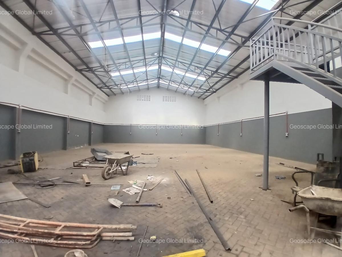 4,500 ft² Warehouse with Backup Generator in Embakasi - 4