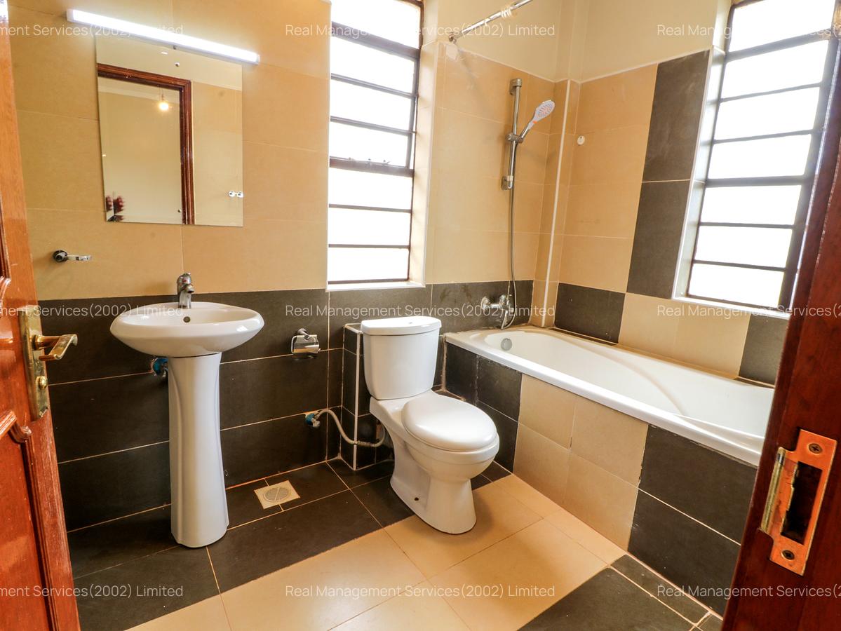 4 Bed House with En Suite in Kiambu Road - 13