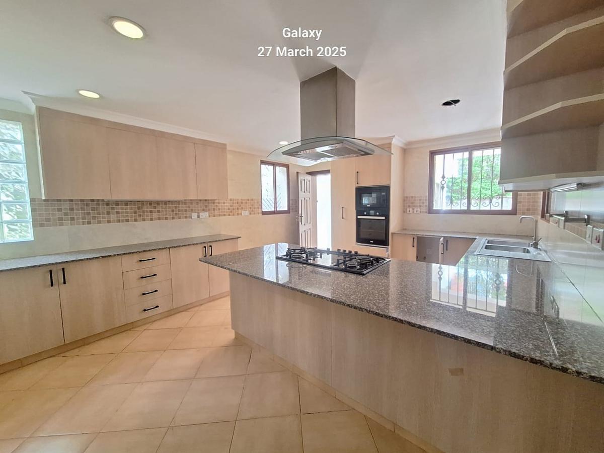 5 Bed Townhouse with En Suite at Shanzu Road - 13