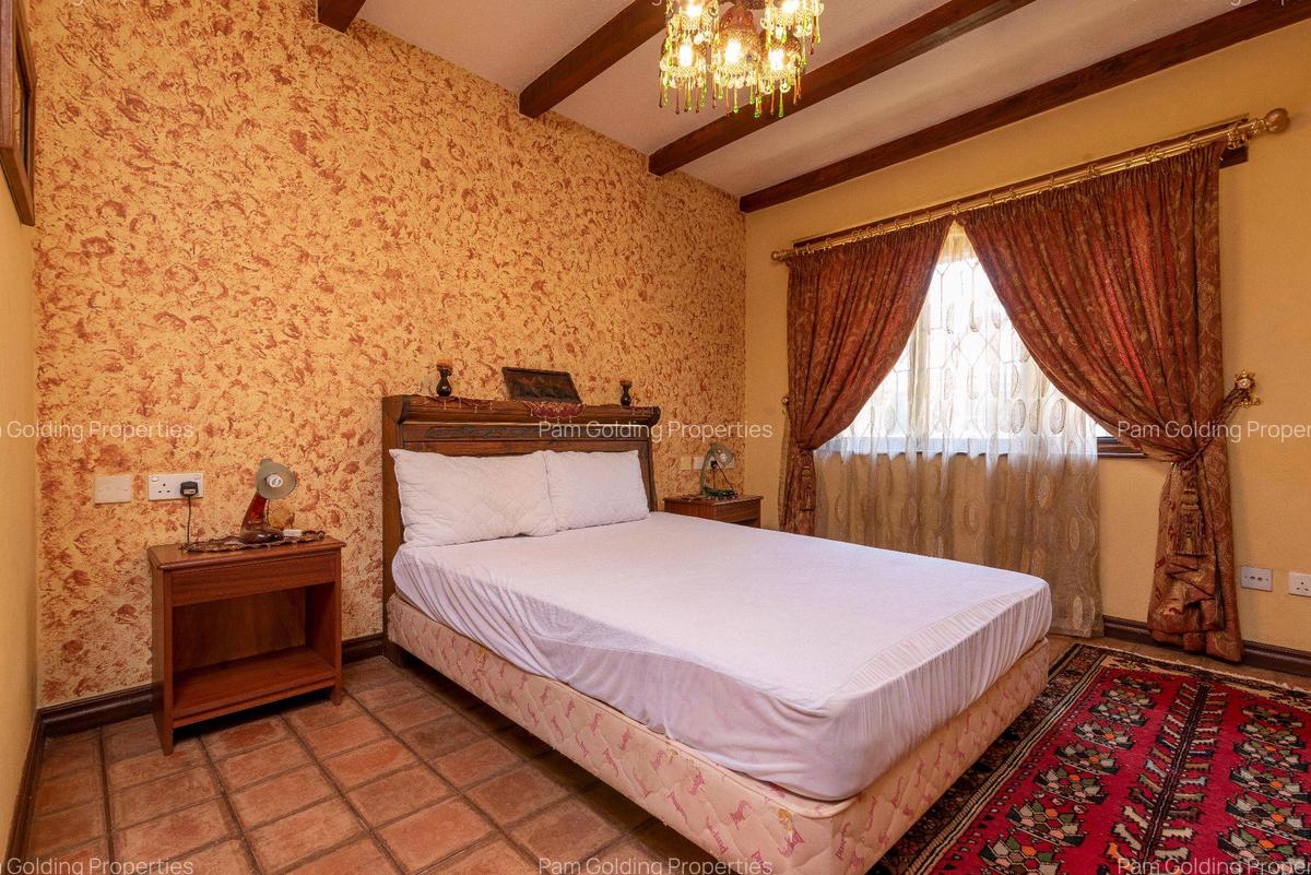 5 Bed House with En Suite in Karen - 13