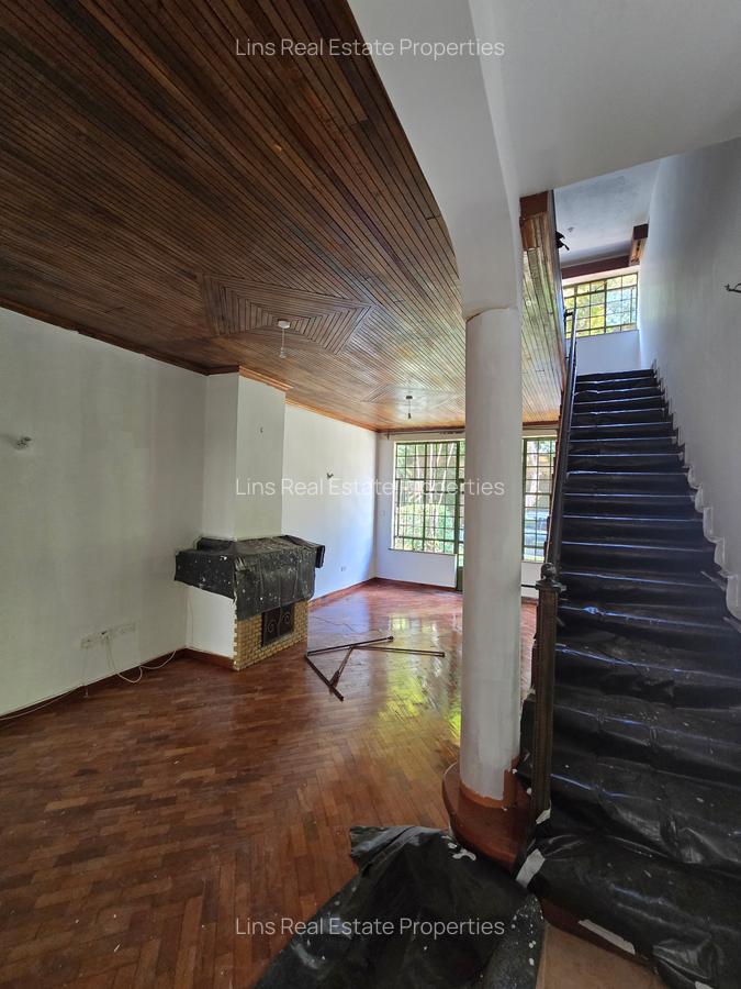 4 Bed Townhouse with En Suite in Lavington - 5