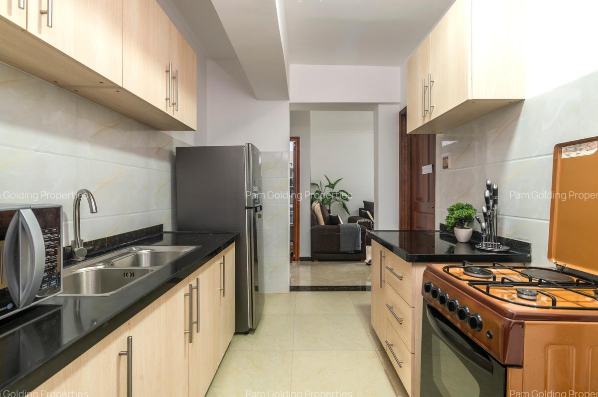 2 Bed Apartment with En Suite at Denis Prit - 10
