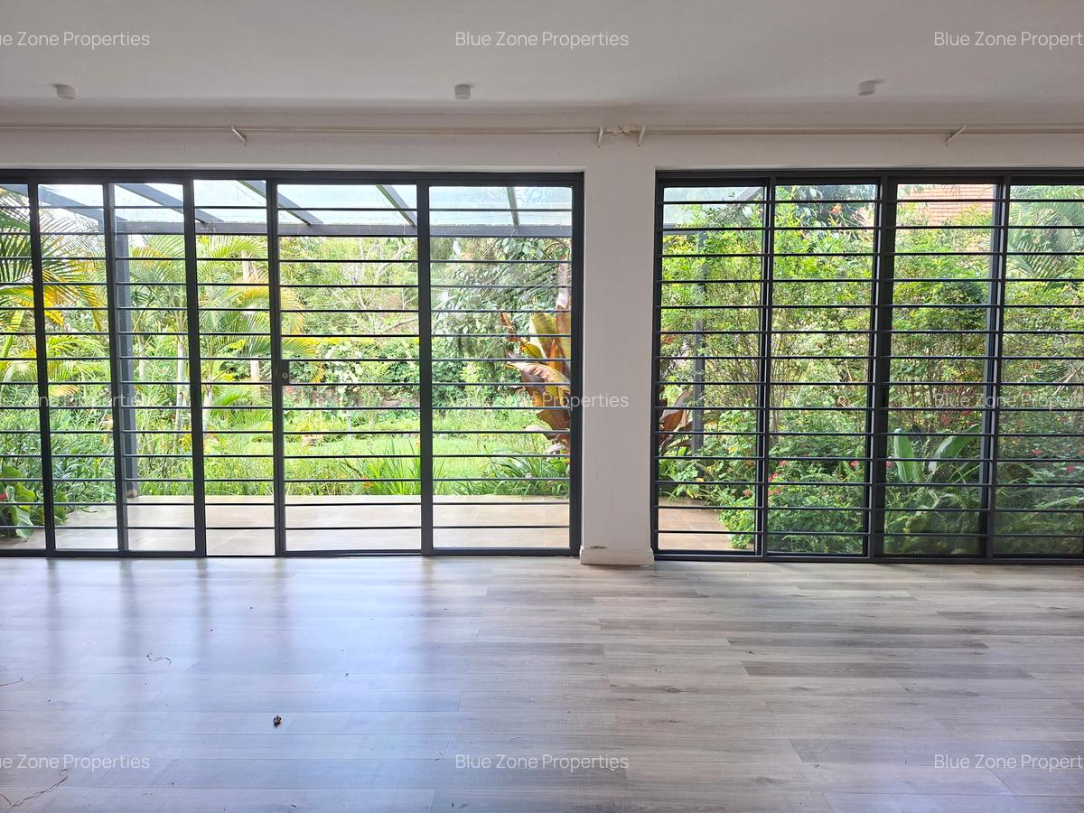 4 Bed Townhouse with En Suite at Off Glory Rd - 9