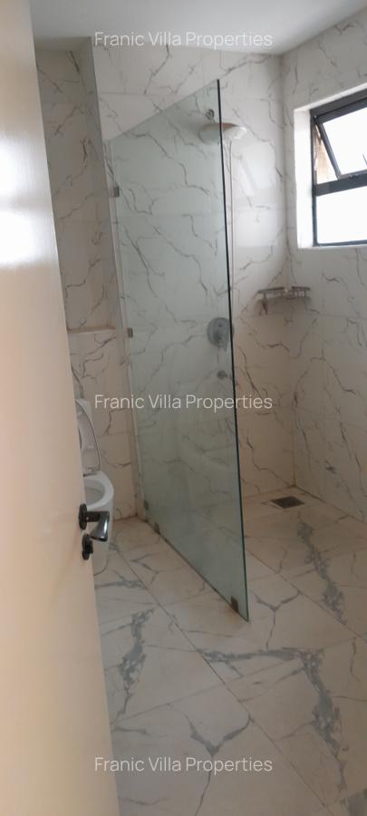 4 Bed Apartment with En Suite at Parklands - 5