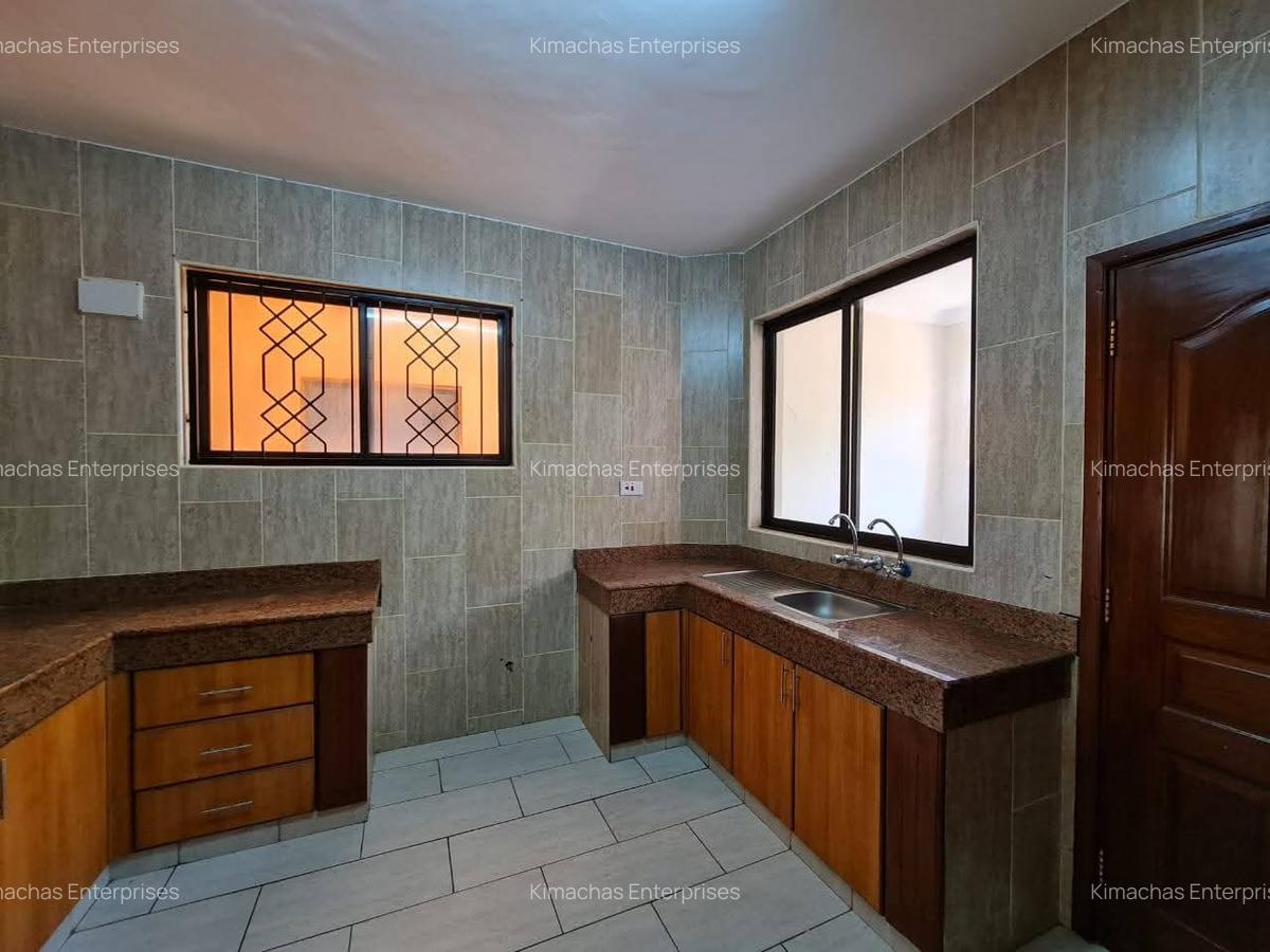 3 Bed Apartment with En Suite at Moyne Drive - 14