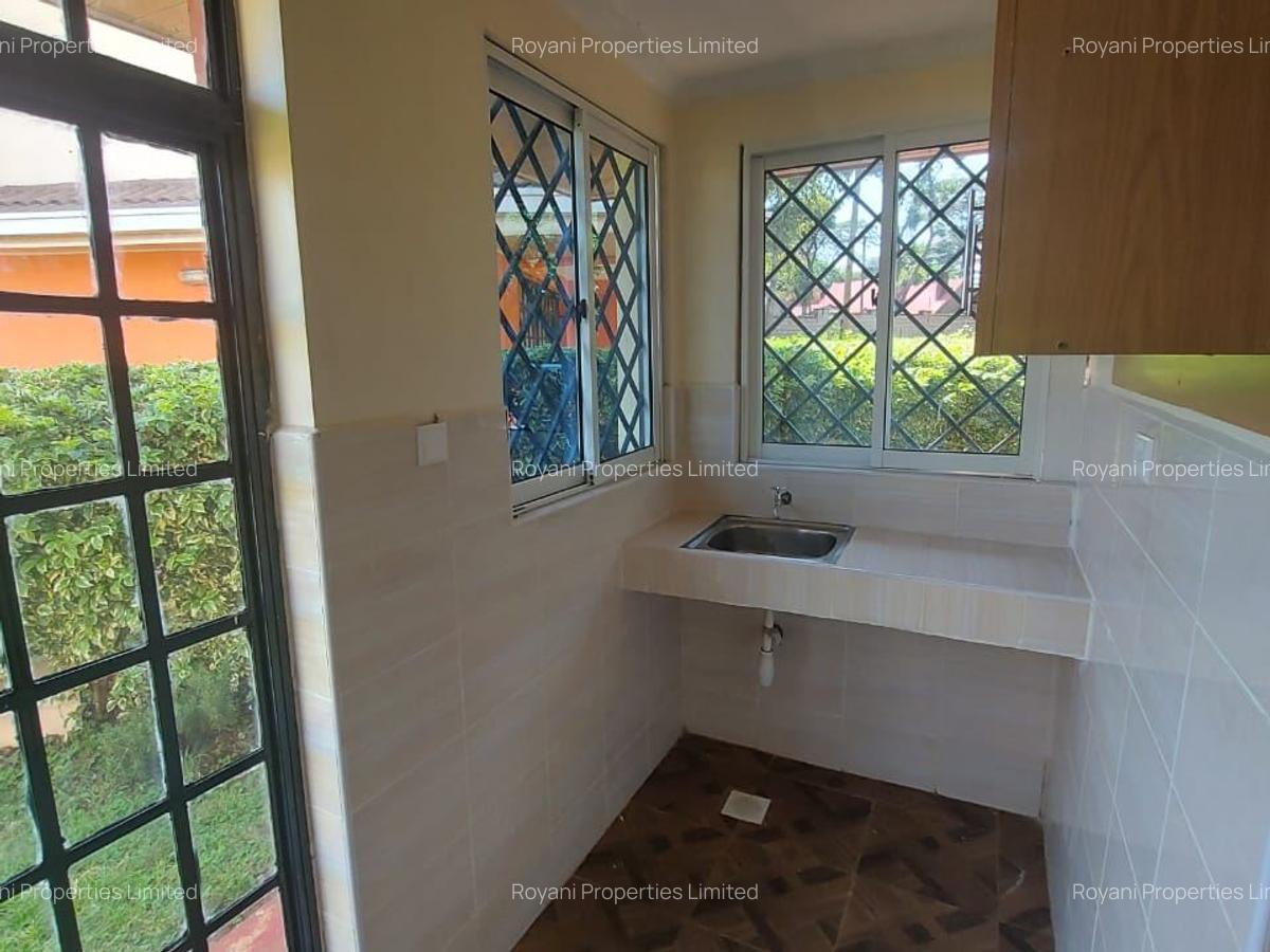 3 Bed House with En Suite at Fourways Junction Estate - 18