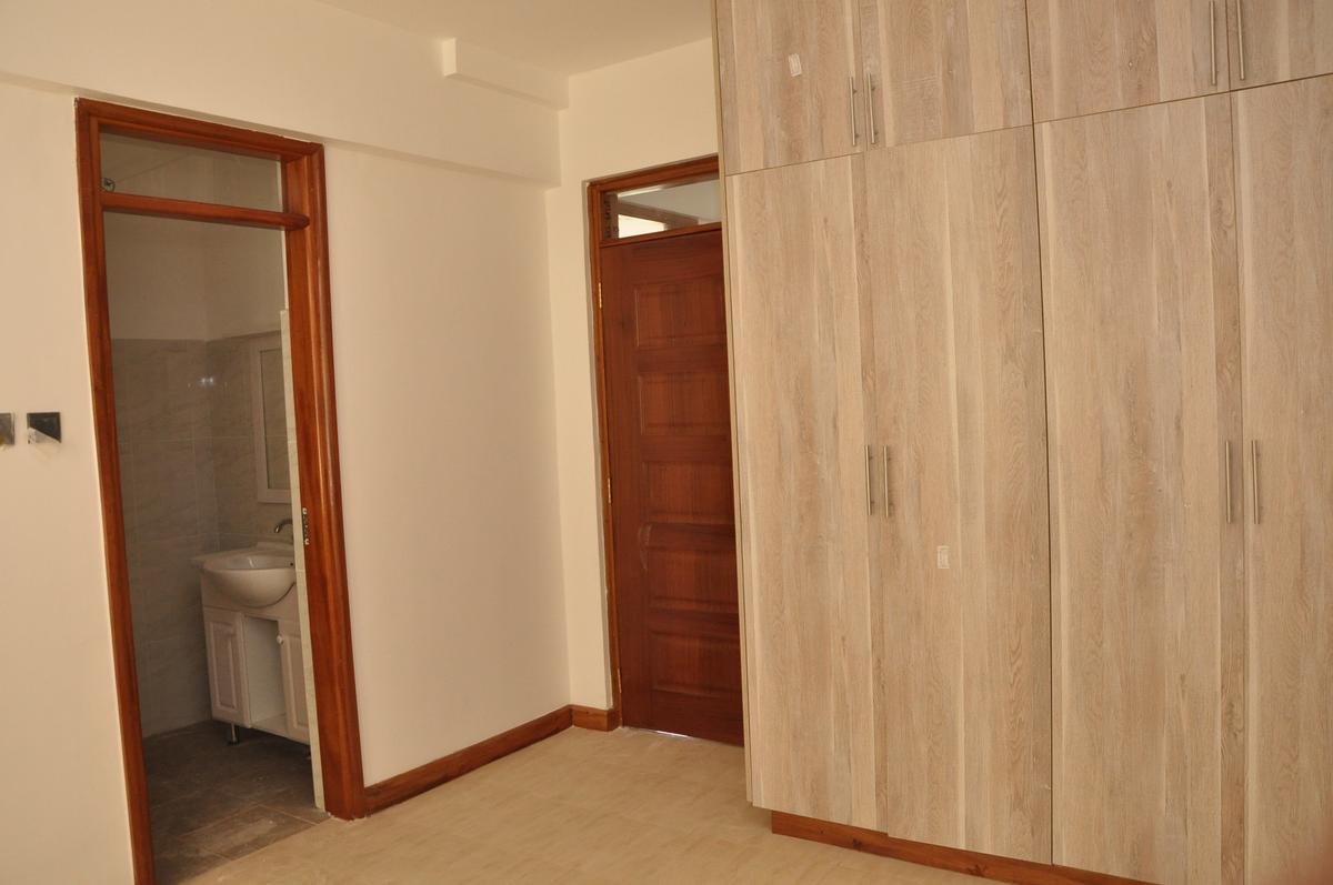 3 Bed Apartment with En Suite at Kiambu Road - 15