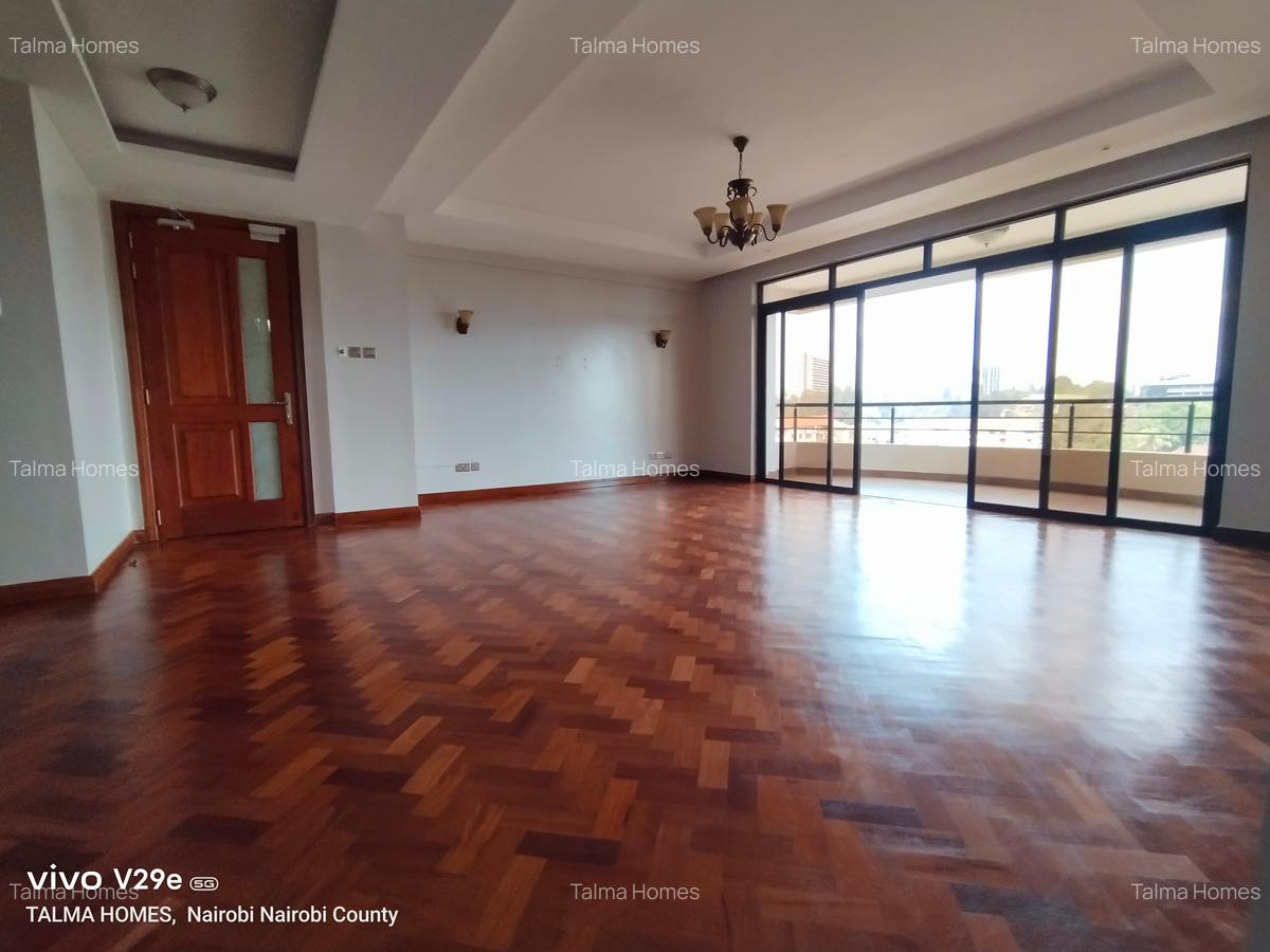 3 Bed Apartment with En Suite at Off Riverside Drive - 5