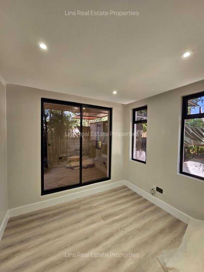 3 Bed House with En Suite in Gigiri - 17