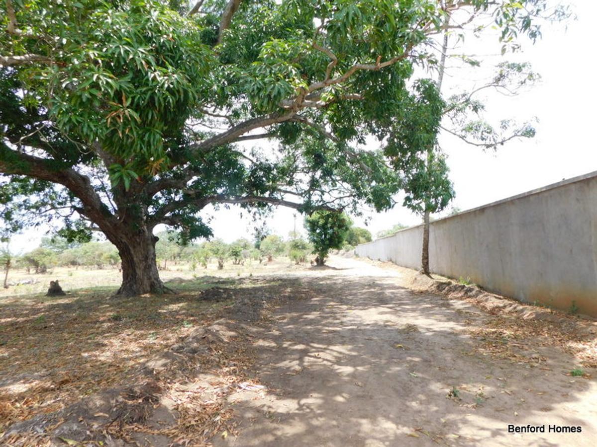 10,000 ft² Land in Vipingo - 7