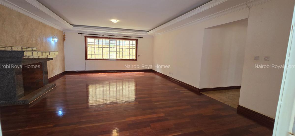 4 Bed Townhouse with En Suite at Lavington Apple Cross - 10