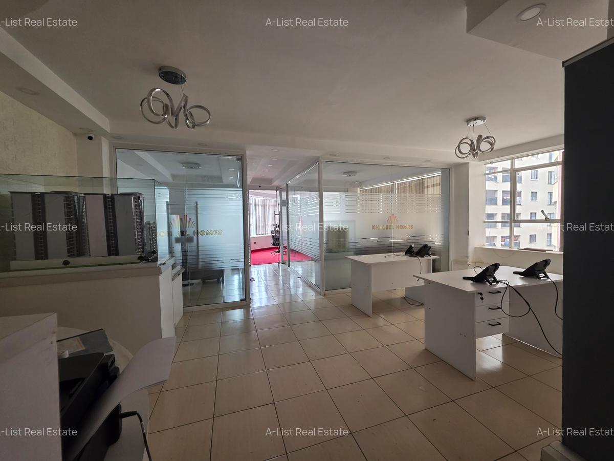 1,205 ft² Commercial Property with Service Charge Included at Parklands - 2