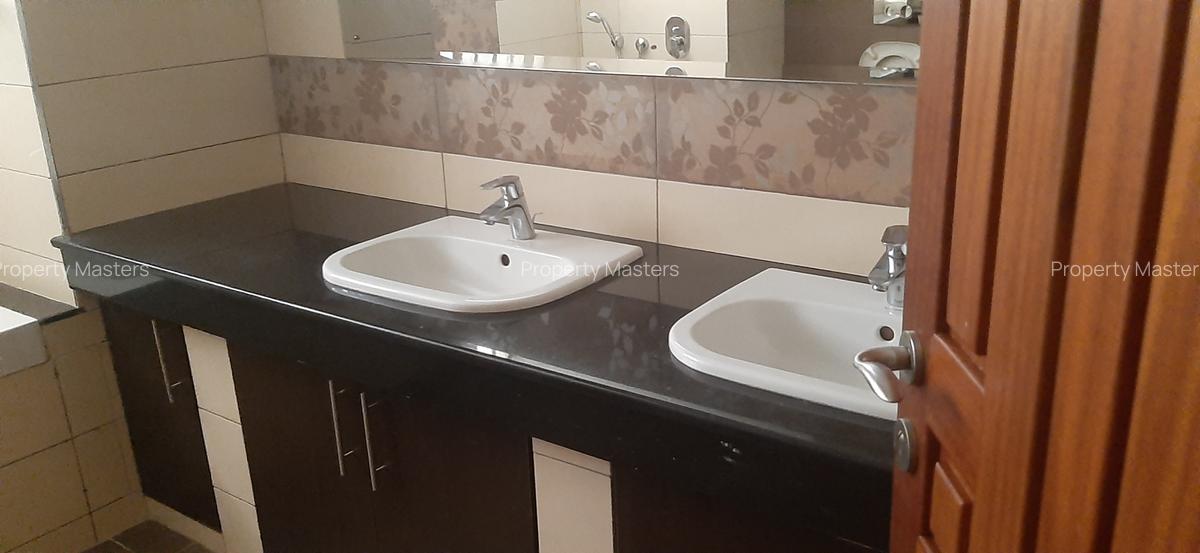 5 Bed Villa with En Suite at Loyangalani Drive - 7