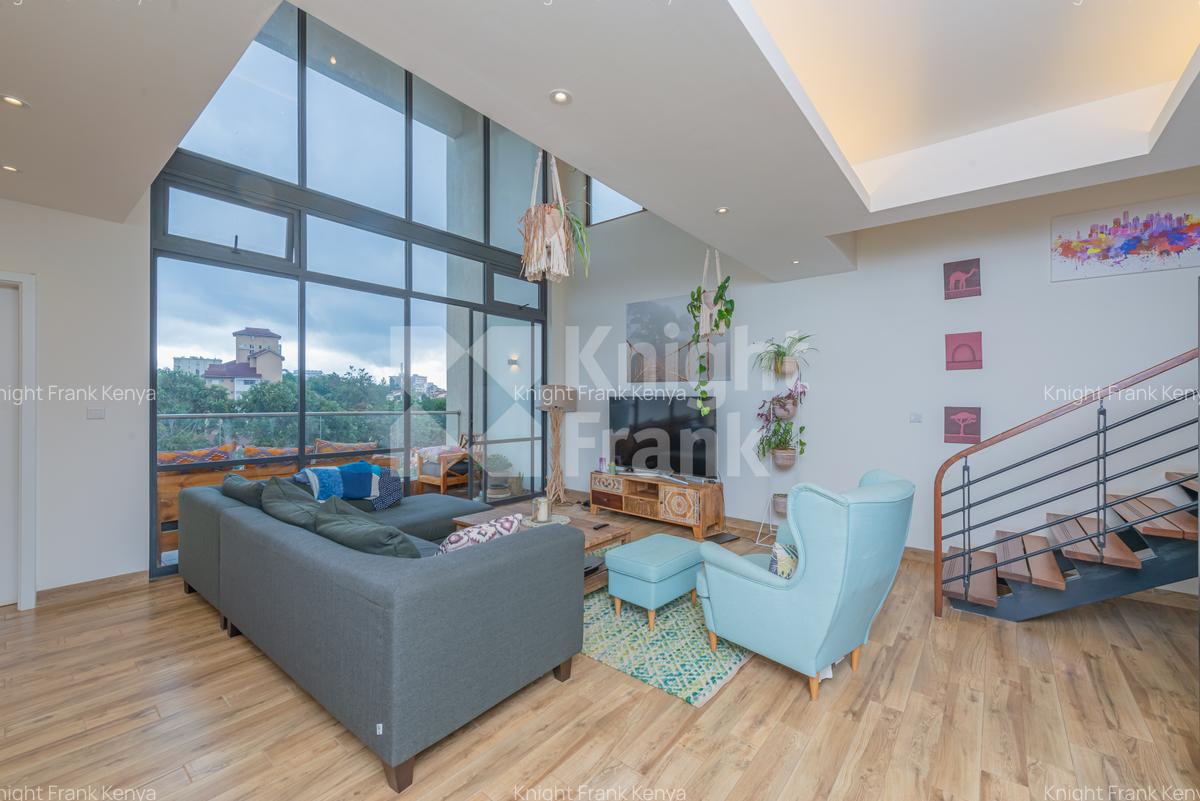 4 Bed Apartment with En Suite at Riverside Gardens - 3