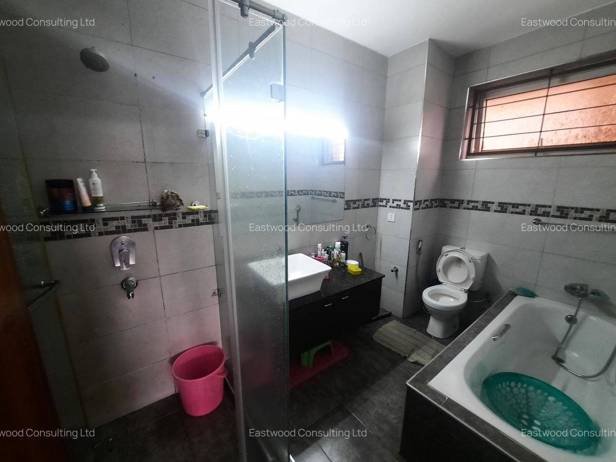 4 Bed Apartment with En Suite at Third Parklands - 5