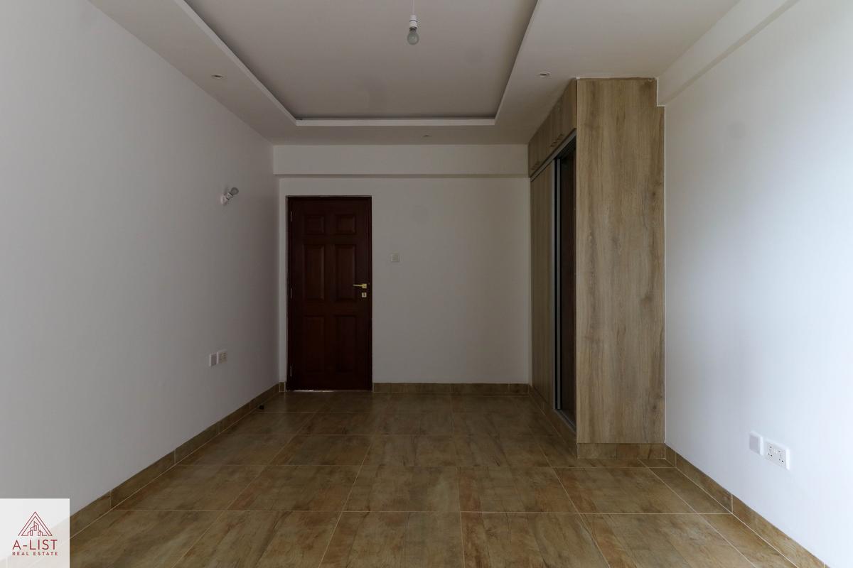 4 Bed Apartment with En Suite at General Mathenge - 9