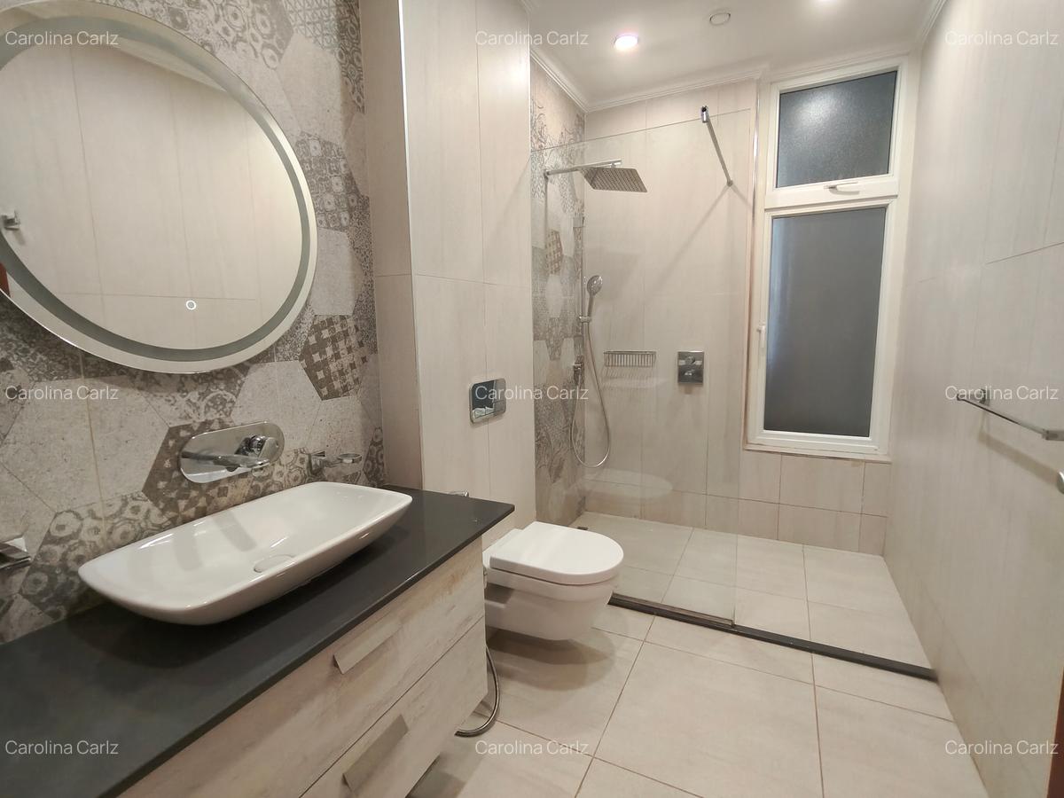 4 Bed Apartment with En Suite at City Park Drive - 17