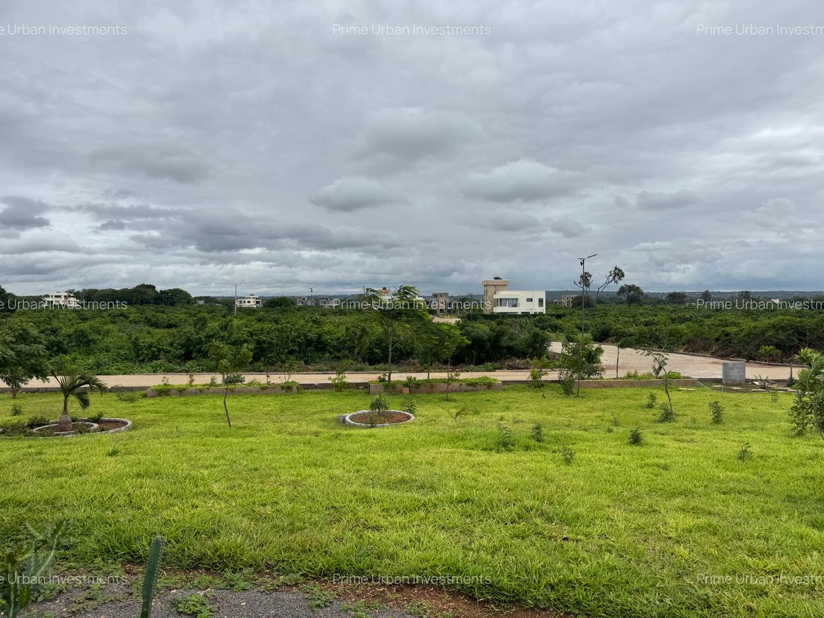 5,445 ft² Land in Vipingo - 9