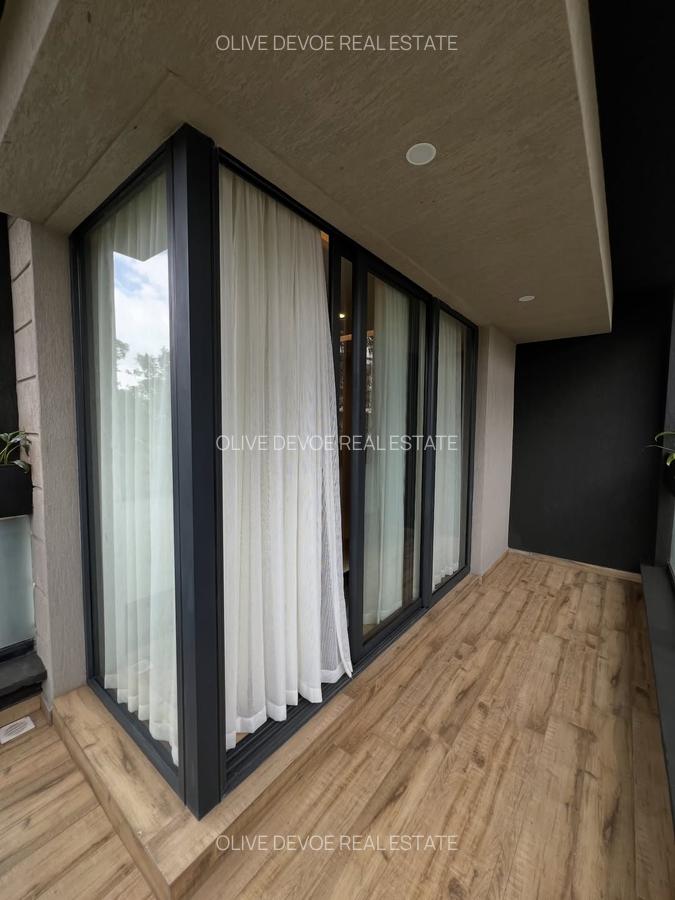 5 Bed Villa with En Suite in Westlands Area - 8