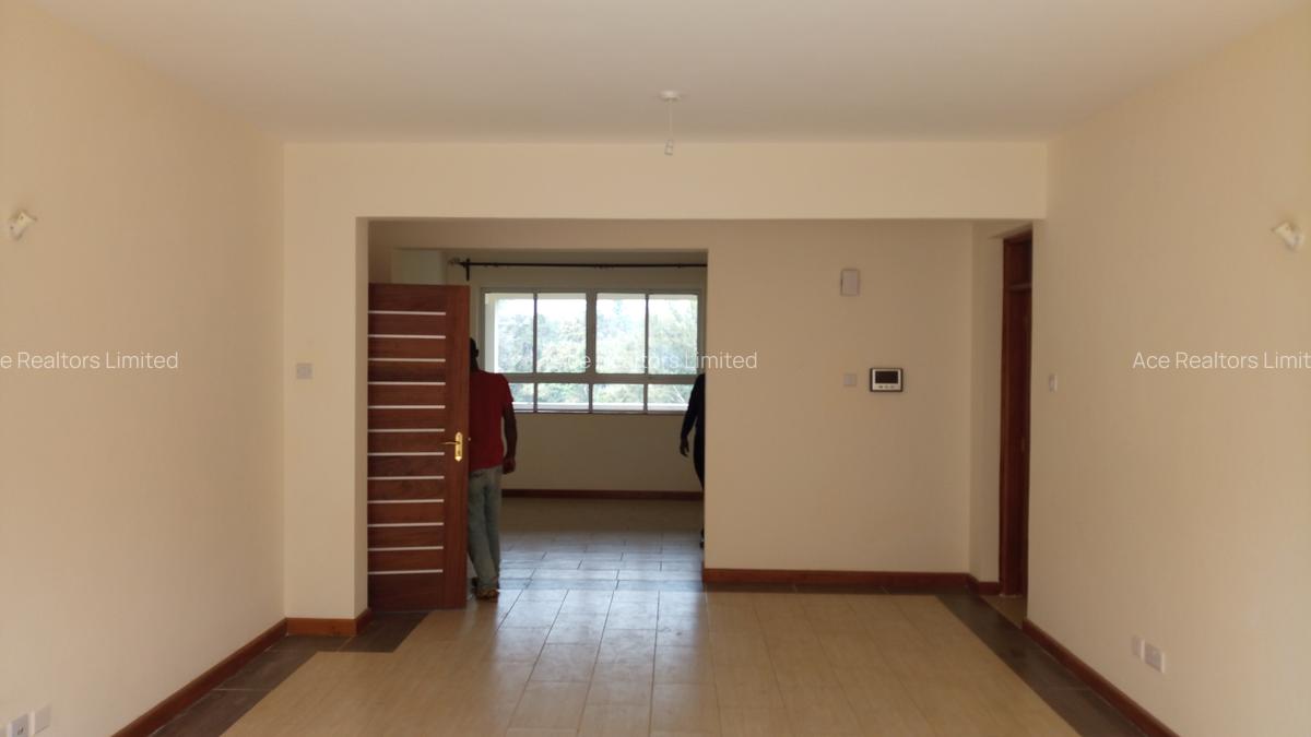 3 Bed Apartment with En Suite at City Park - 3