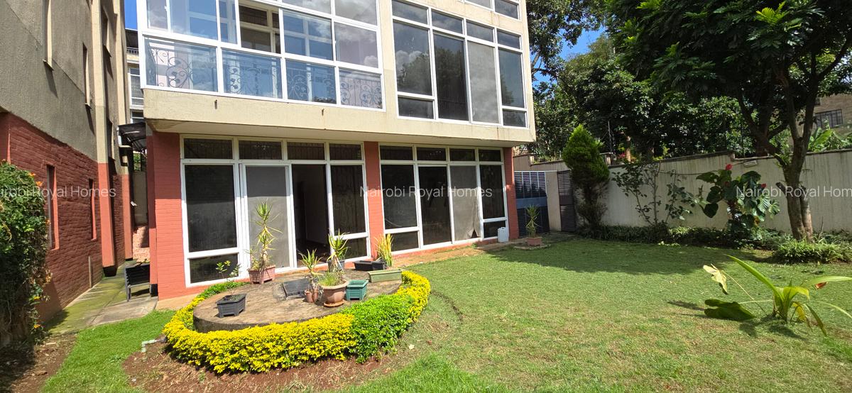 5 Bed Townhouse with En Suite at Convent Drive - 3