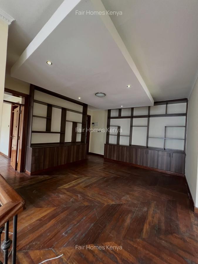 5 Bed Townhouse with En Suite at Convent Drive - 18