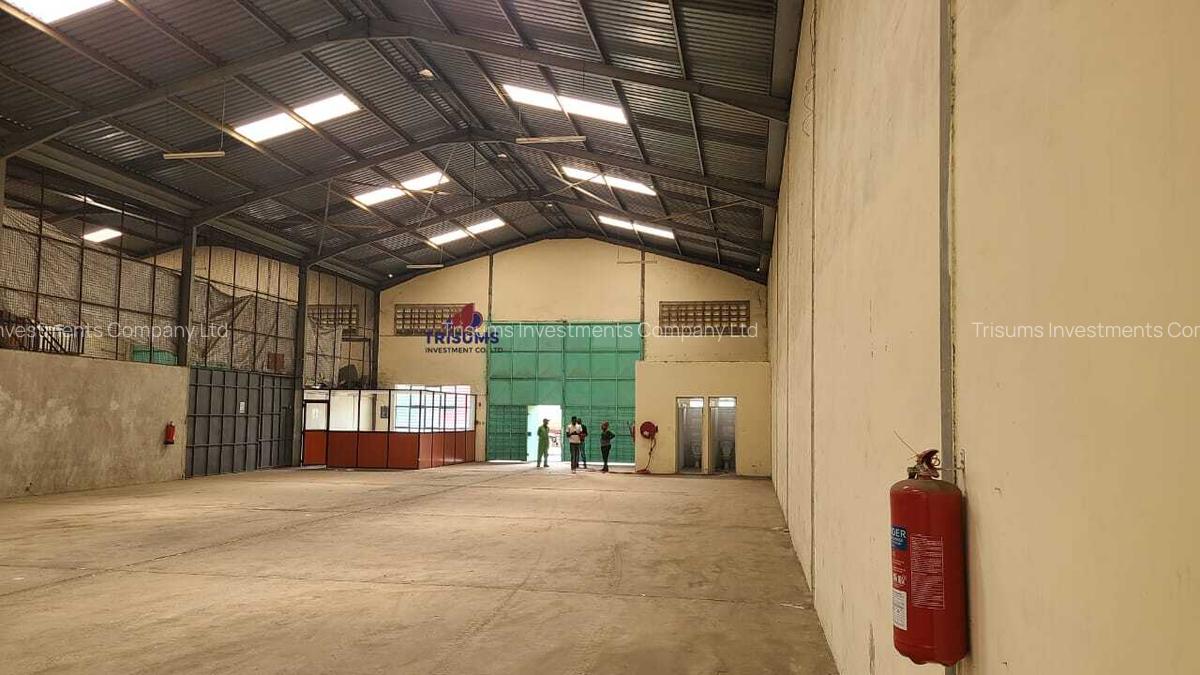 10,000 ft² Warehouse with Fibre Internet in Mombasa Road - 10