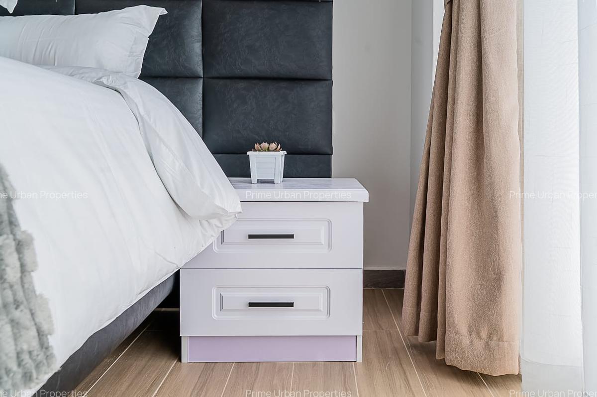 Serviced 2 Bed Apartment with En Suite in Riverside - 17