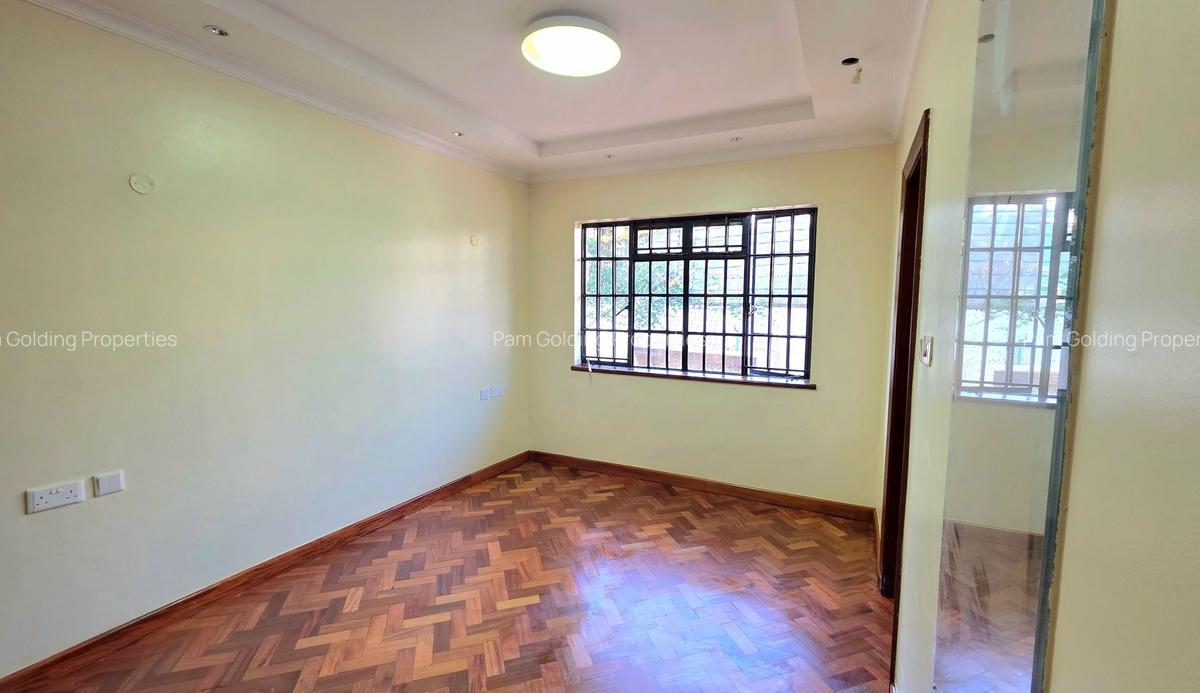 3 Bed House with En Suite in Karen - 9