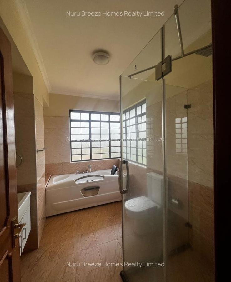 4 Bed Townhouse with En Suite in Kiambu Road - 8