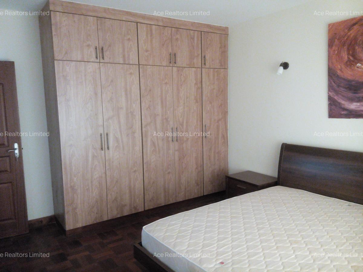 1 Bed Apartment with En Suite at Riverside - 8