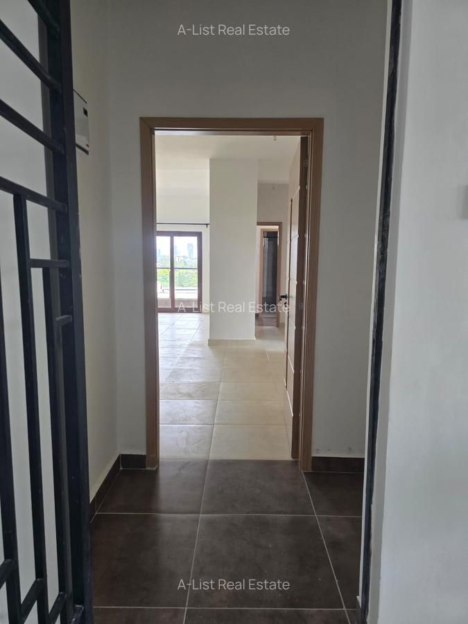 3 Bed Apartment with En Suite at 2Nd Avenue - 11