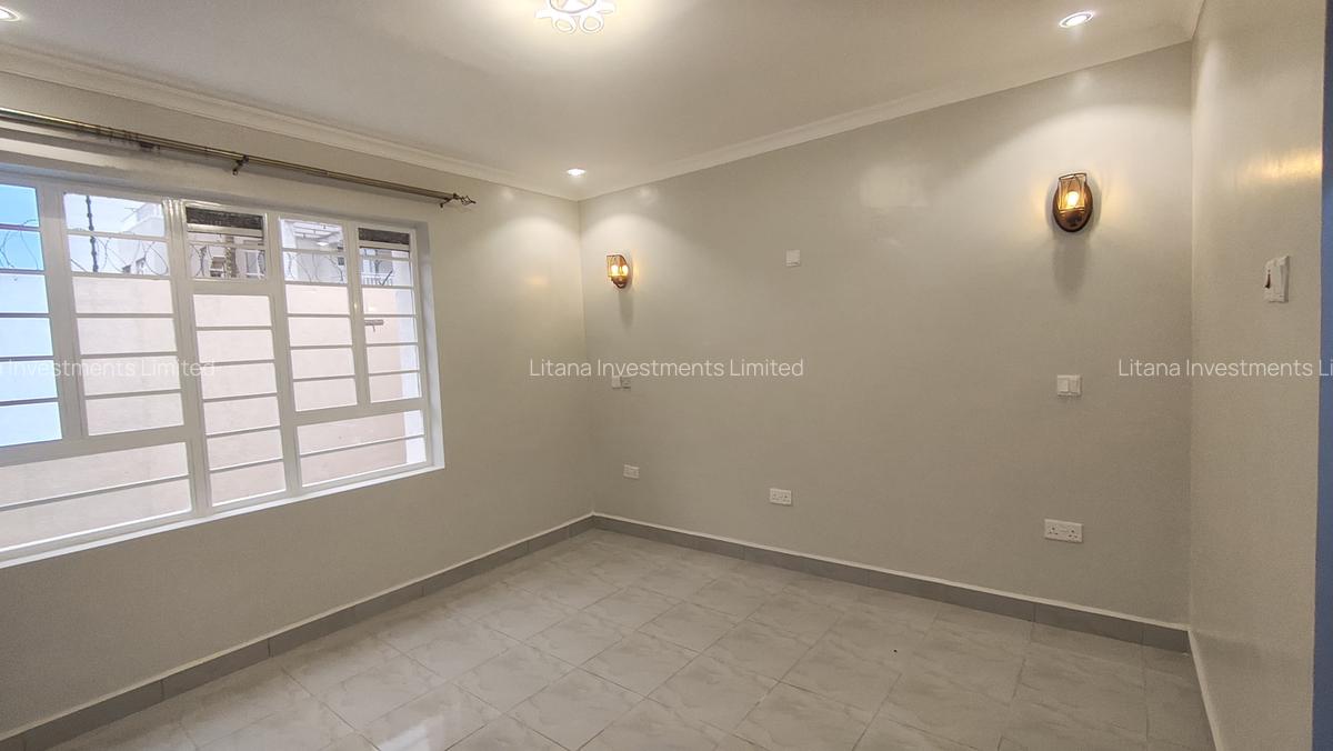 3 Bed House with En Suite in Kamakis - 6