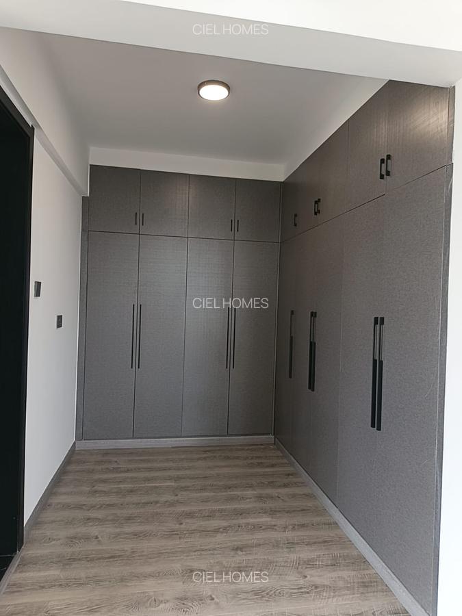 5 Bed Apartment with En Suite at Oloitoktok Road - 6