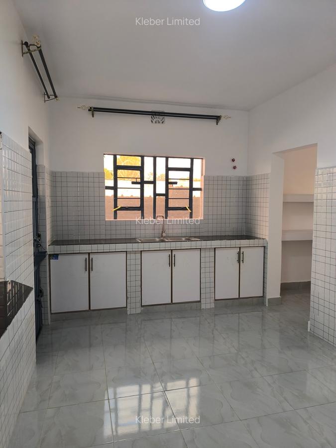3 Bed House with En Suite in Kitengela - 6