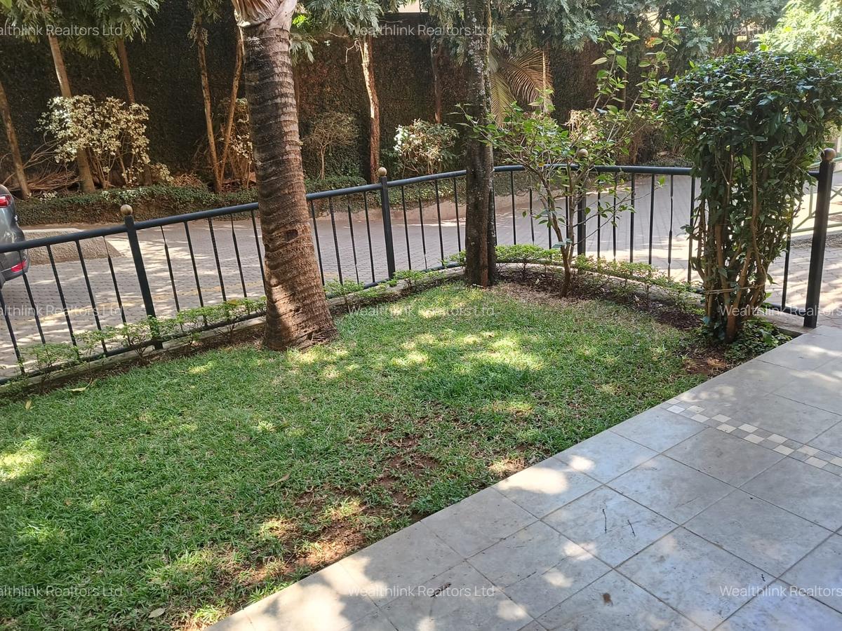 4 Bed Townhouse with En Suite at Lavington - 9
