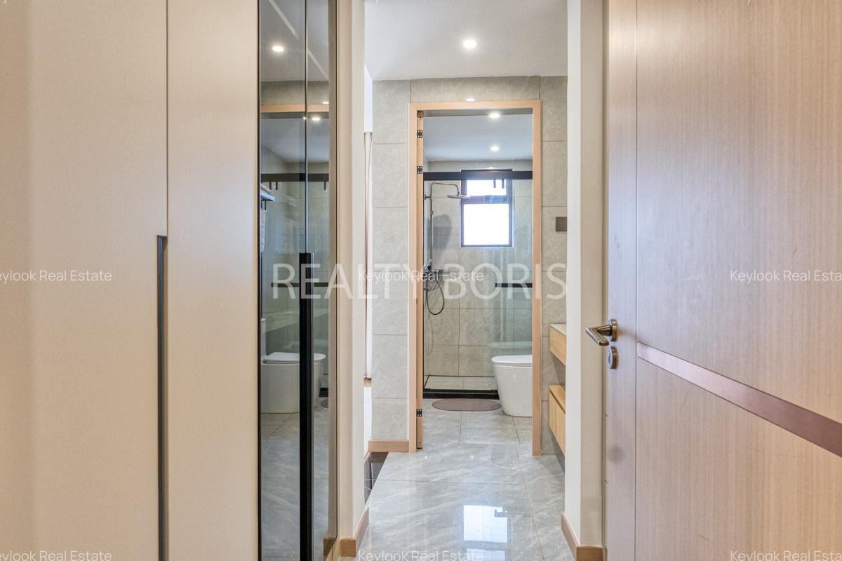 Serviced 2 Bed Apartment with En Suite at Riverside Drive - 14